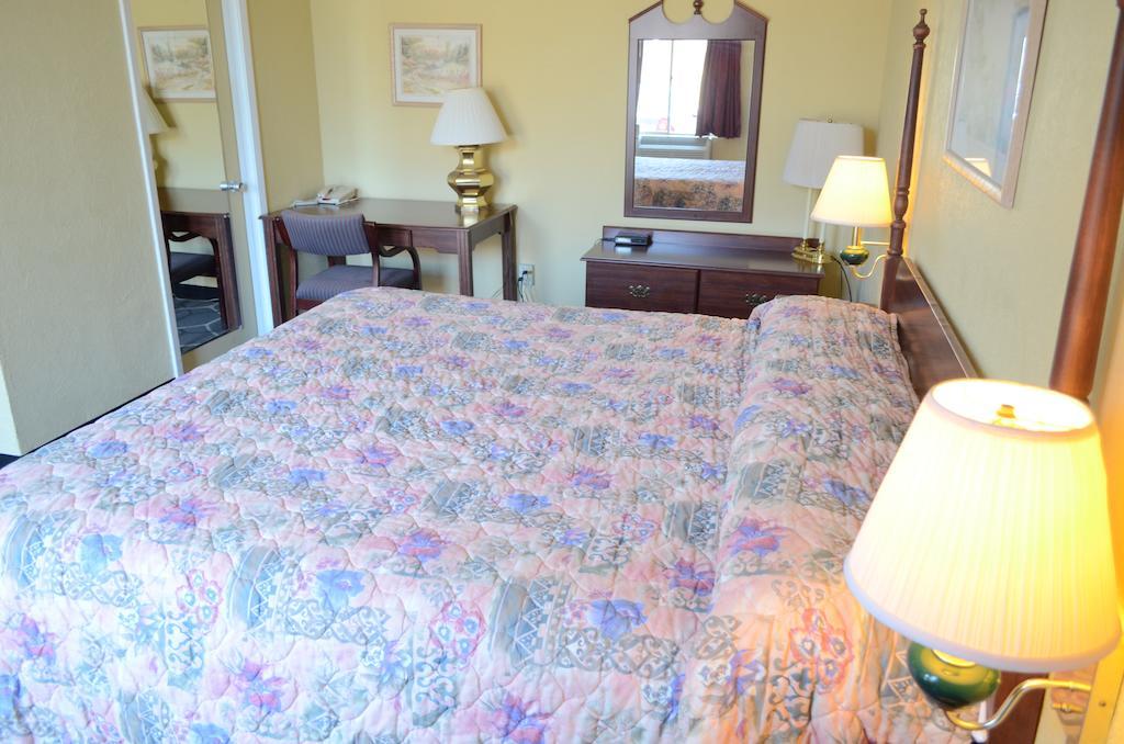 Memorial Inn And Suites Houston Bagian luar foto