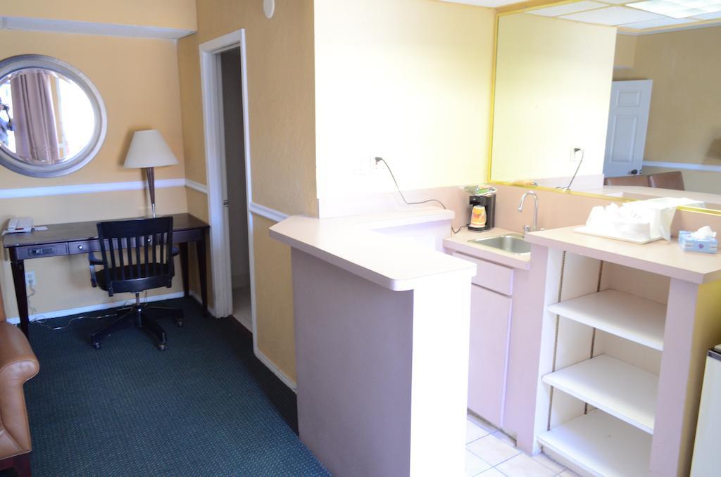 Memorial Inn And Suites Houston Bagian luar foto