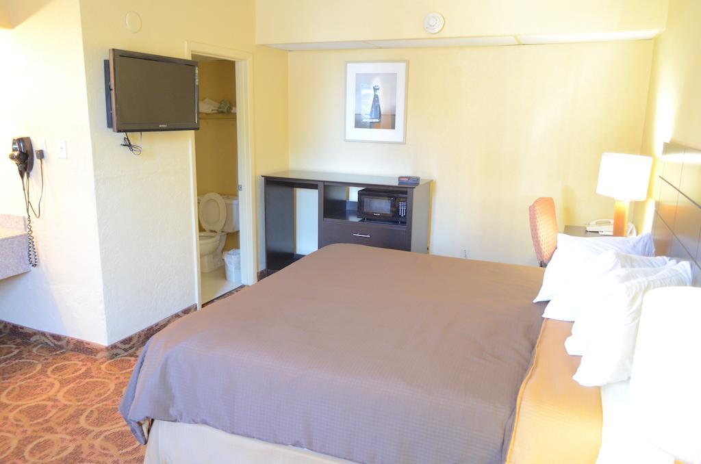 Memorial Inn And Suites Houston Bagian luar foto
