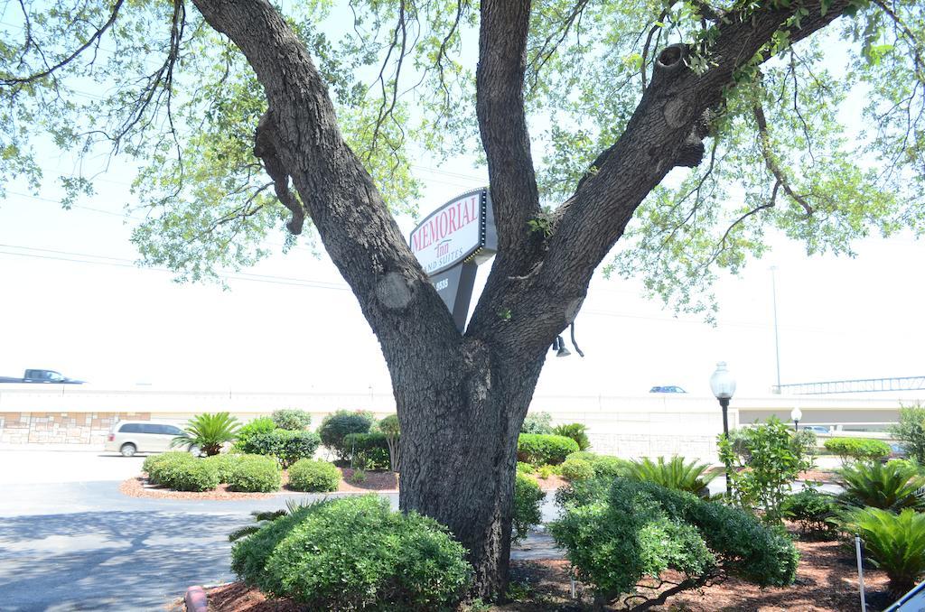 Memorial Inn And Suites Houston Bagian luar foto